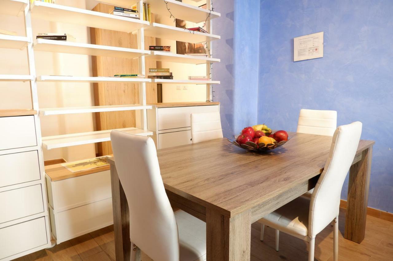 The Blue Strawberry House In San Giovanni Roma エクステリア 写真